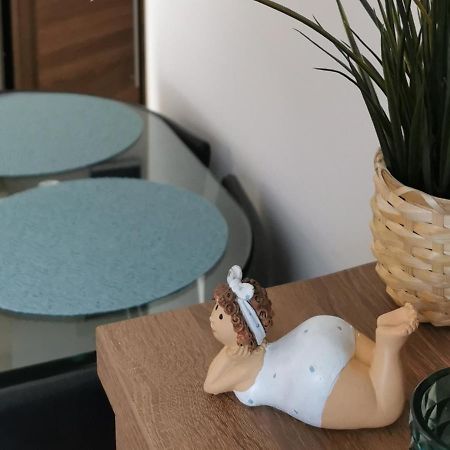 דירות שיופוק Vivi Wellness Apartman מראה חיצוני תמונה