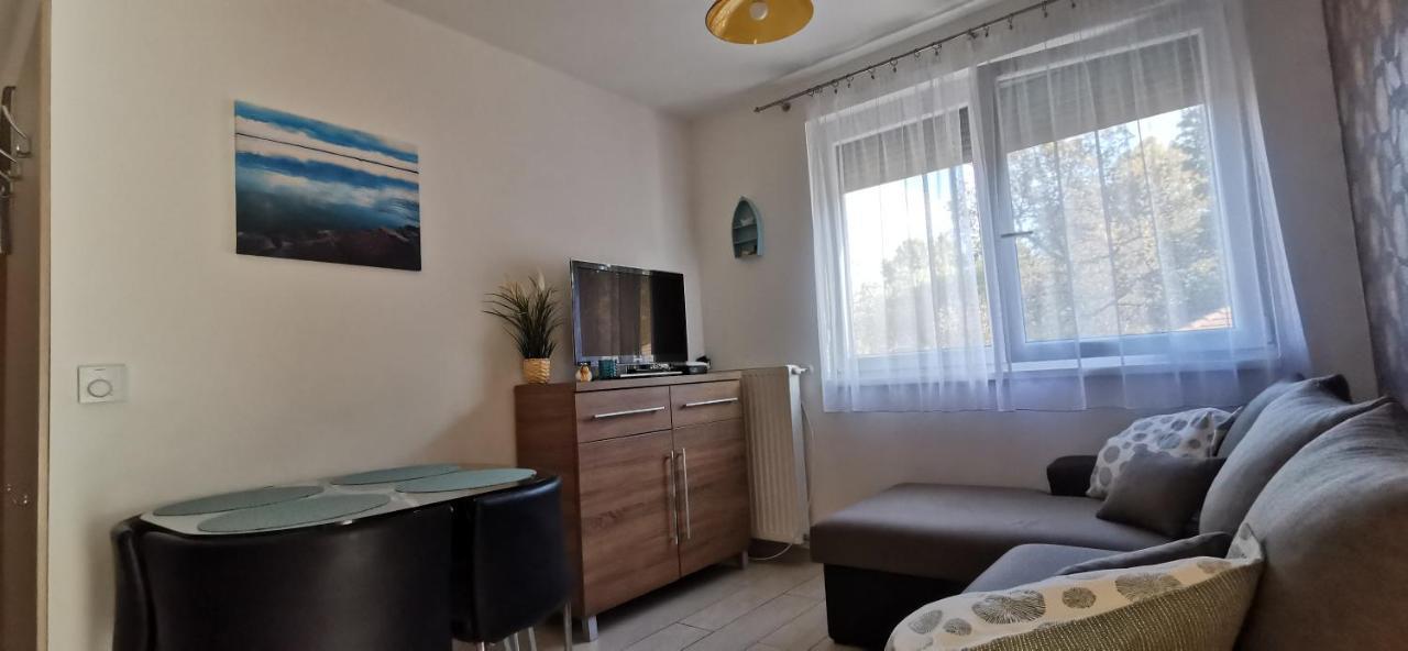 דירות שיופוק Vivi Wellness Apartman מראה חיצוני תמונה